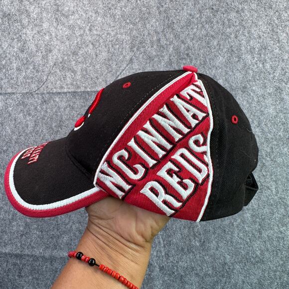 Cincinnati Reds Black/Red Cotton Adjustable Baseball Cap - Picture 4 of 5